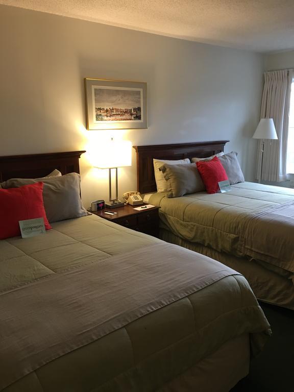Camden Riverhouse Hotel And Inn ภายนอก รูปภาพ